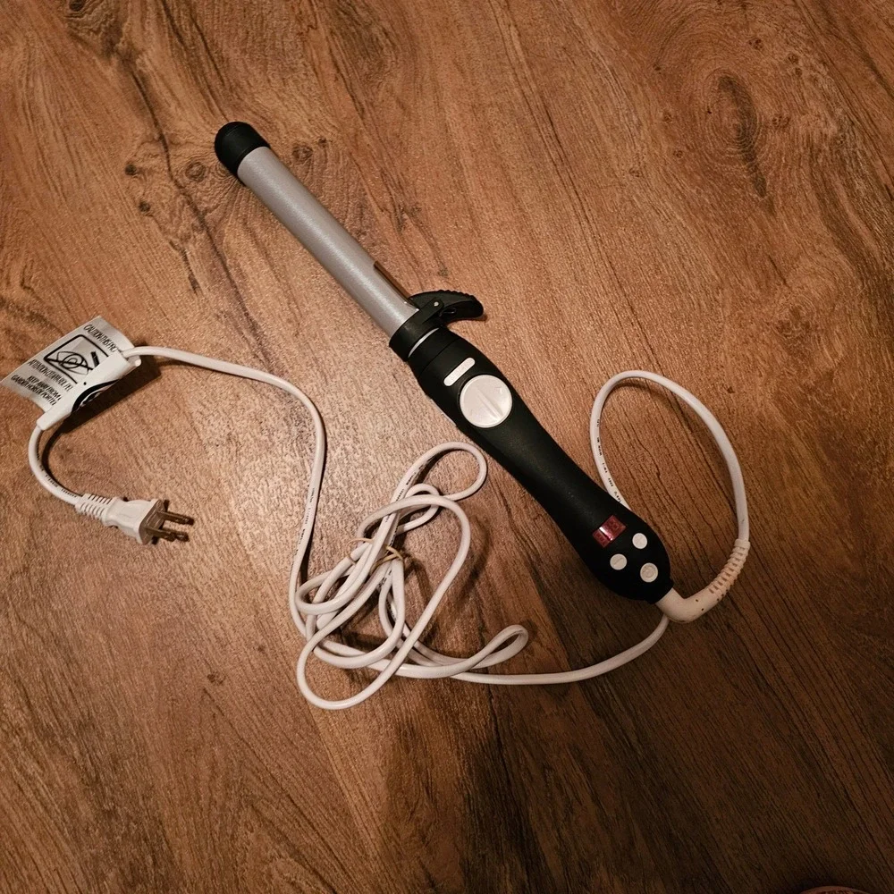Beachwaver S1 Rotating Curling Iron 1 Inch Ceramic Barrel Silver Black Hair Tool - Picture 1 of 3